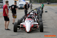 Raceweek på Kinnekulle Ring. Över 30 grader varmt!