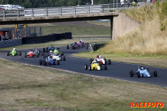 Raceweek på Kinnekulle Ring. Över 30 grader varmt!