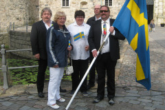 Karlskoga Motorförening utsågs till årets klubb i Västra Bilsportförbundet och tilldelades en fana på Örebro slott. Fr v: Tony Jacobsson, Eyvor Lundblad, Lotta Ström, Björn Karlsson och Magnus "Greven" Carlsson.